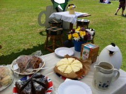 Wl baking, flower arranging and organization for Party in the Park